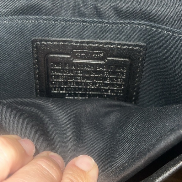 Coach Black leather Turnlock Crossbody Bag —NO STRAP - Picture 9 of 11